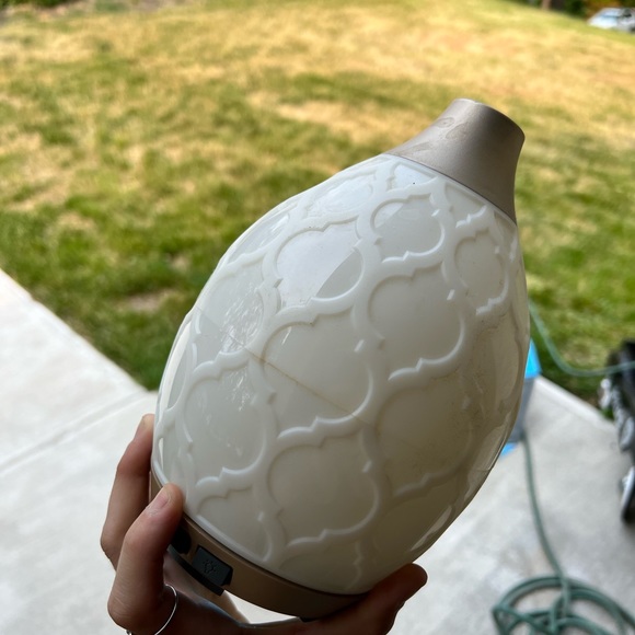 Oil Diffuser - Picture 2 of 2